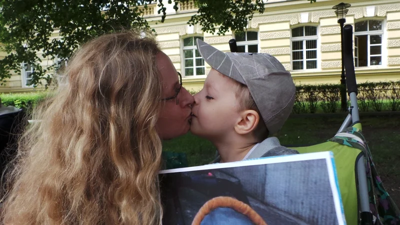 Anna Kalbarczyk-Pażanowska z synem Przemkiem