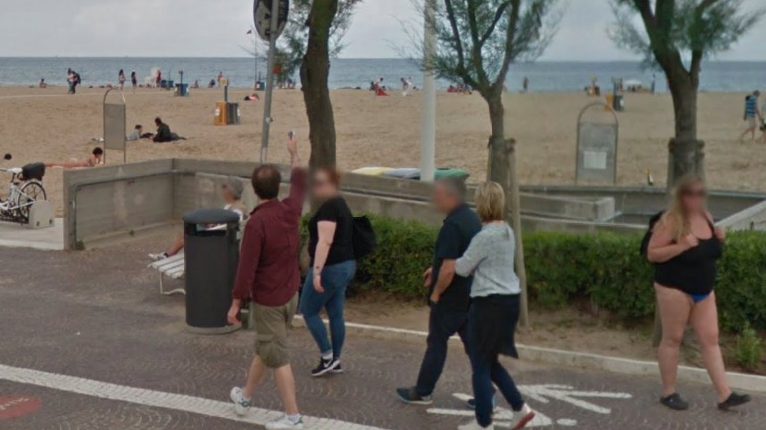 Rimini to popularny kurort nad Adriatykiem. Włoskie miasto słynie z plaż i nocnego życia. Teraz też z jego złego oblicza, zbiorowego gwałtu na Polce.