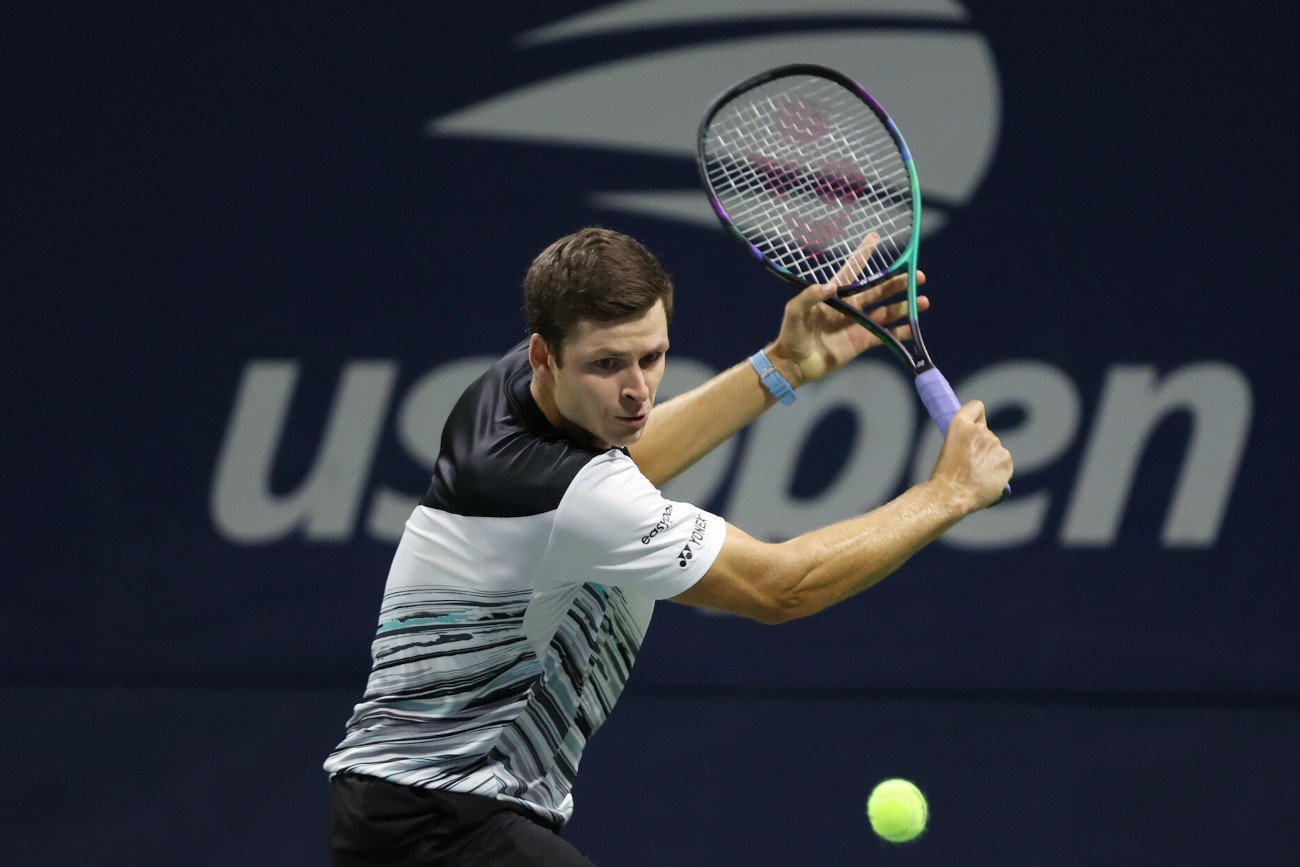 Hubert Hurkacz pożegnał się z US Open w II rundzie turnieju. Polak przegrał z Białorusinem Ilią Iwaszką.