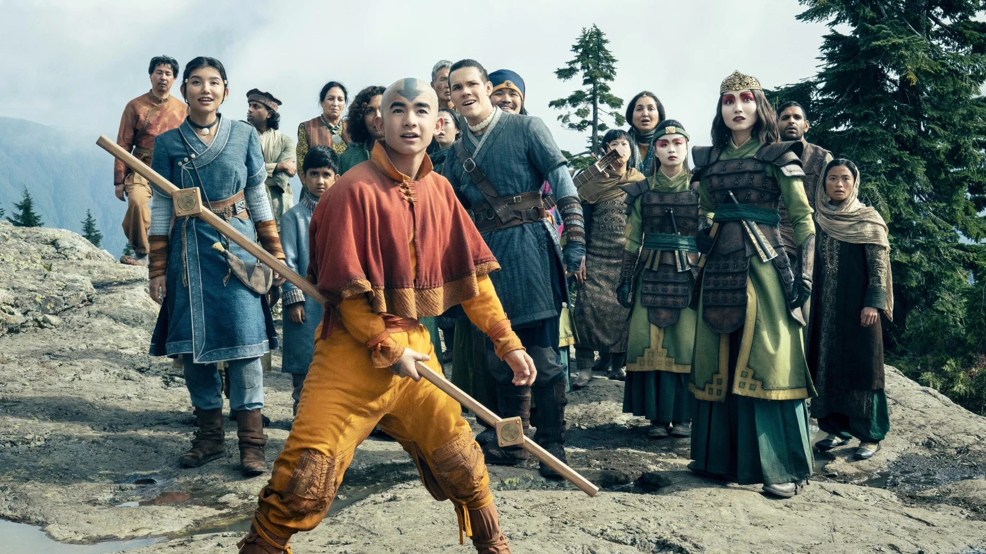 Gordon Cormier, Kiawentiio, Ian Ousley i Maria Zhang w 2. sezonie serialu "Awatar: Ostatni władca wiatru"