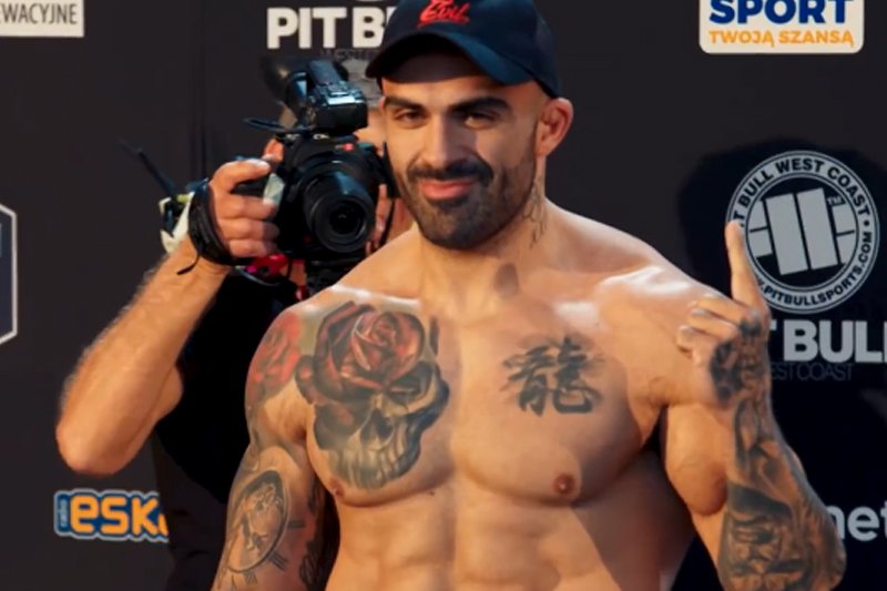 Walka Akopa Szostaka z Jamie Sloanem trwała zaledwie kilka sekund.