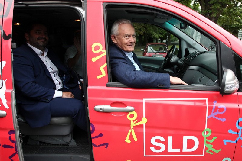 Sukces partii Razem nie jest na rękę Leszkowi Millerowi.