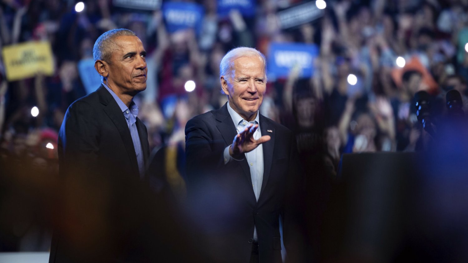 Ostatnie dni przed wyborami do Kongresu. Prezydent Joe Biden wystąpił z byłym prezydentem Barackiem Obamą.