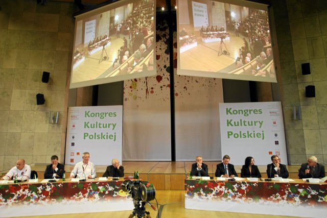 Dyskusja o kulturze pod przewodnictwem prof. Jerzego Hausnera podczas Kongresu Kultury Polskiej w Krakowie, 23.09.2009