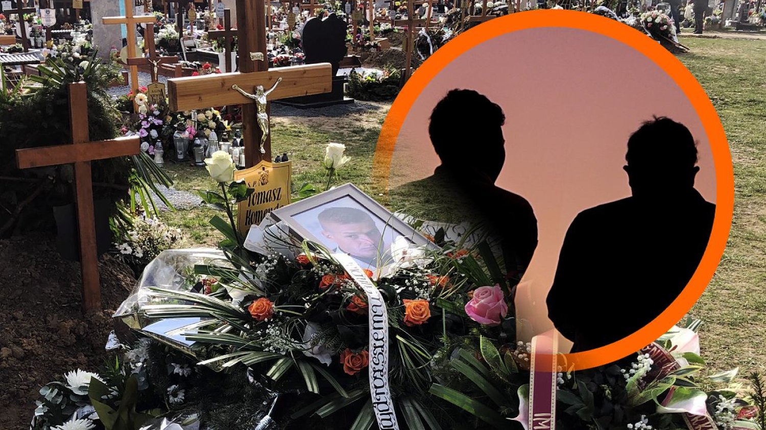 Grób Tomasza Komendy i żałobnicy