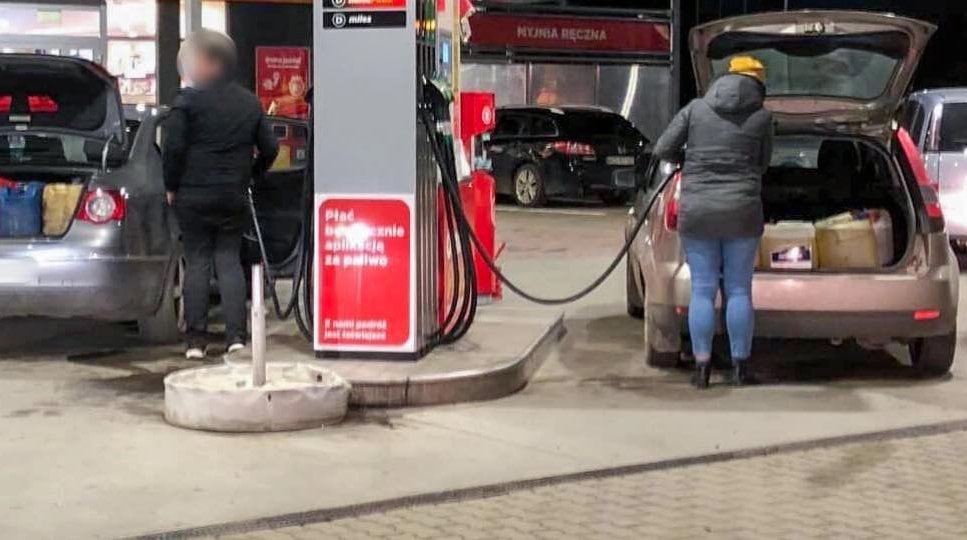 Taki widok od wczoraj na stacjach benzynowych nie jest niczym wyjątkowym.