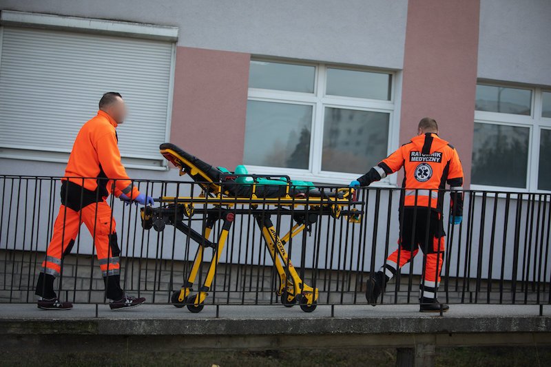 71-latek wykreślony ze statystyk osób zmarłych na koronawirusa.