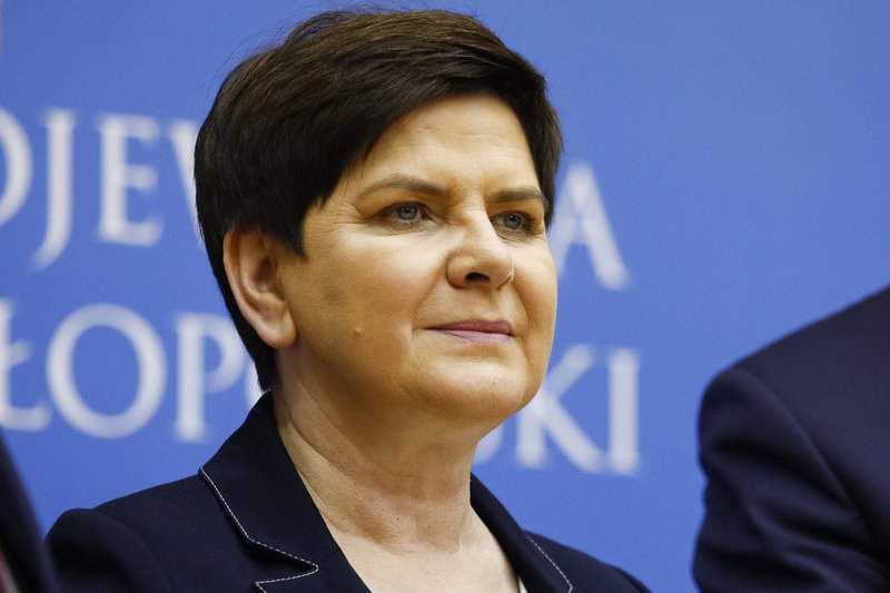 Według doniesień mediów Szydło miała po sporym sukcesie w wyborach do PE otrzymać stanowisko komisarza UE.