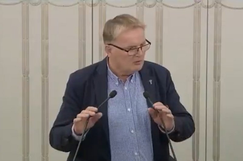 Senator Waldemar Bonkowski nazwał noblistkę Olgę Tokarczuk "polakożercą".