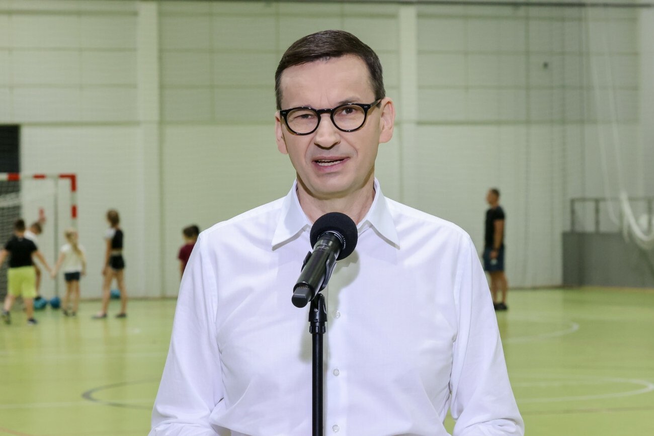Morawiecki obiecuje budowę tysiąca hal sportowych