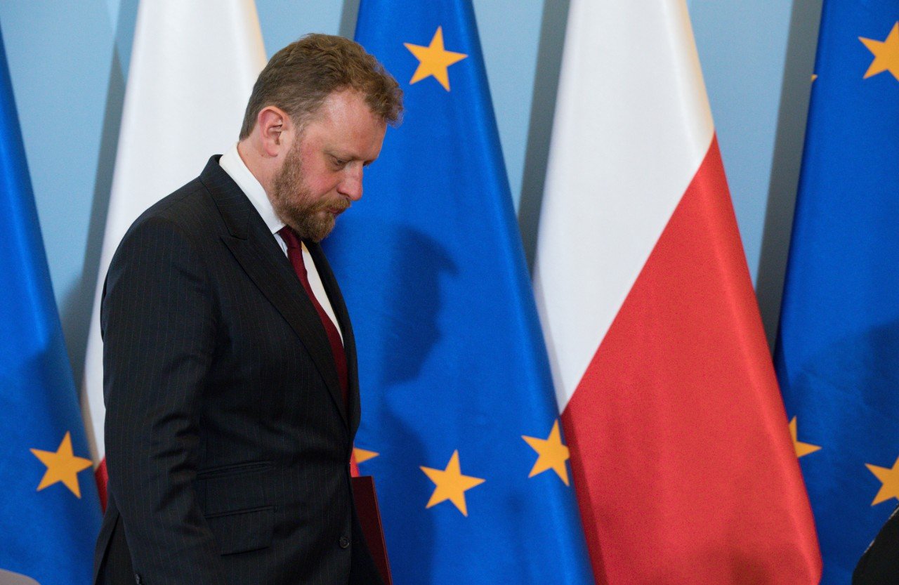 Ministerstwo Zdrowia podało, że mamy w Polsce 12 nowych przypadków zakażenia koronawirusem. Łącznie mamy już 367 potwierdzonych przypadków zakażenia koronawirusem w Polsce. Pięć z tych osób zmarło. To stan na 20 marca rano.