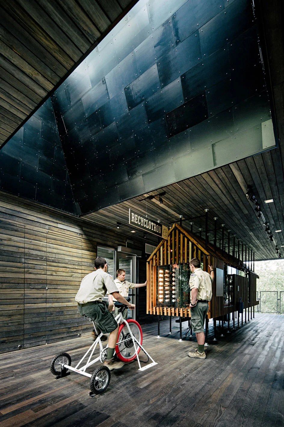 © Joe Fletcher, studio: www.mithun.com, źródło: www.archdaily.com