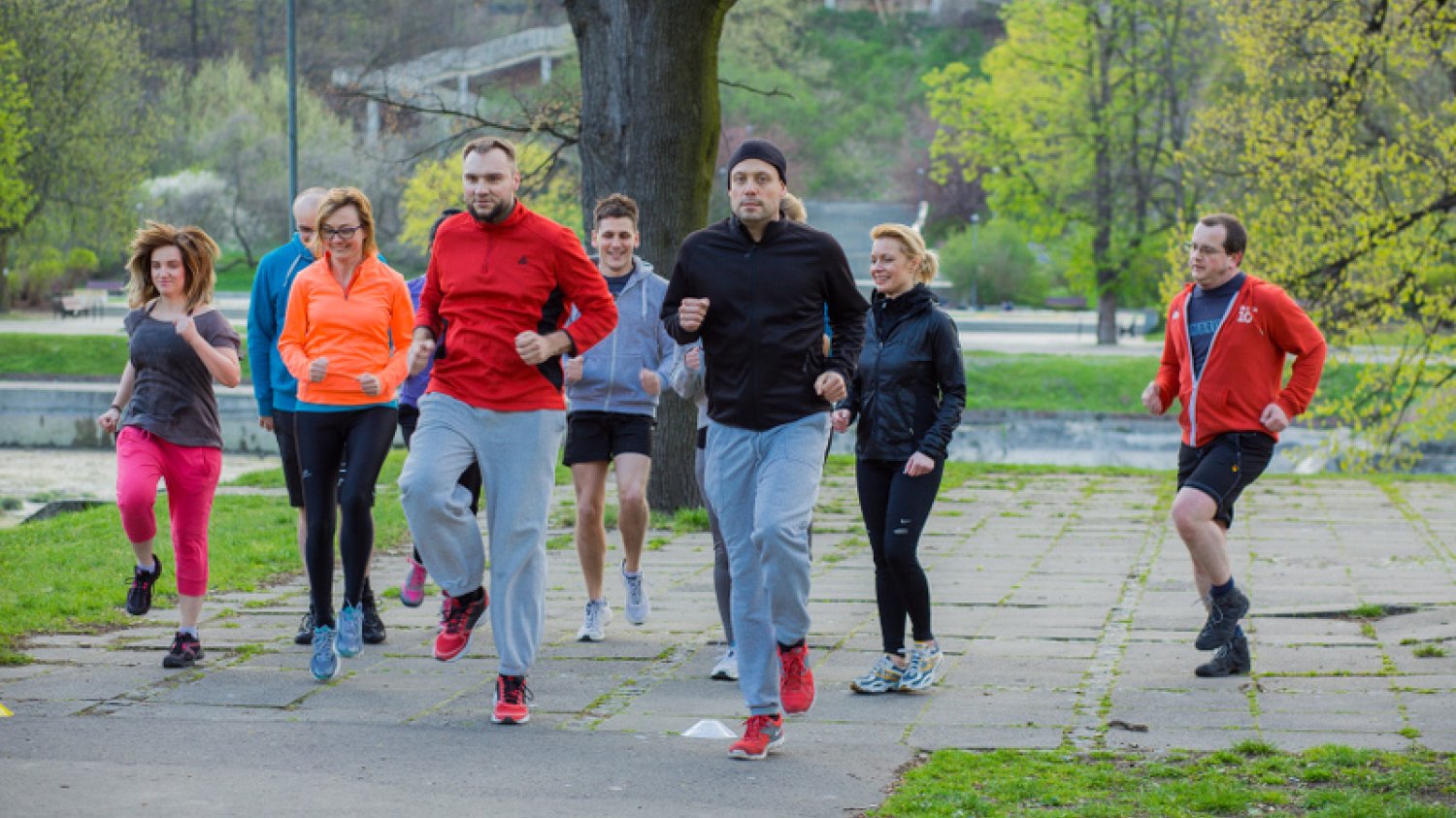 Po pierwszym treningu przed maratonem wiemy jedno: "Bieganie nas nie zabije. Wcześniej zrobi to dieta"
