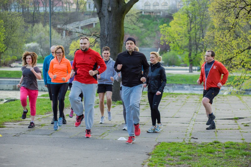 Po pierwszym treningu przed maratonem wiemy jedno: "Bieganie nas nie zabije. Wcześniej zrobi to dieta"