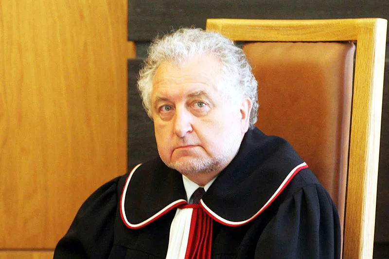 Prezes Trybunału Konstytucyjnego prof. Andrzej Rzepliński przyjął wysokie kościelne odznaczenie.