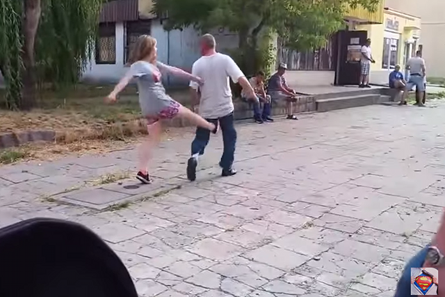 Biły i szarpały pijanego mężczyznę. Agresywne nastolatki zatrzymane przez policję