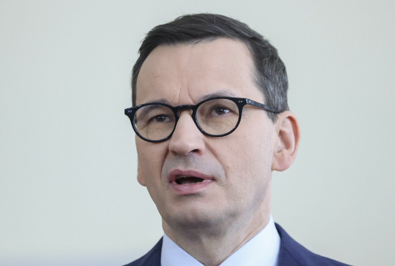 Sondaż zaufania dla polityków. Trzaskowski liderem, Tusk goni Morawieckiego.