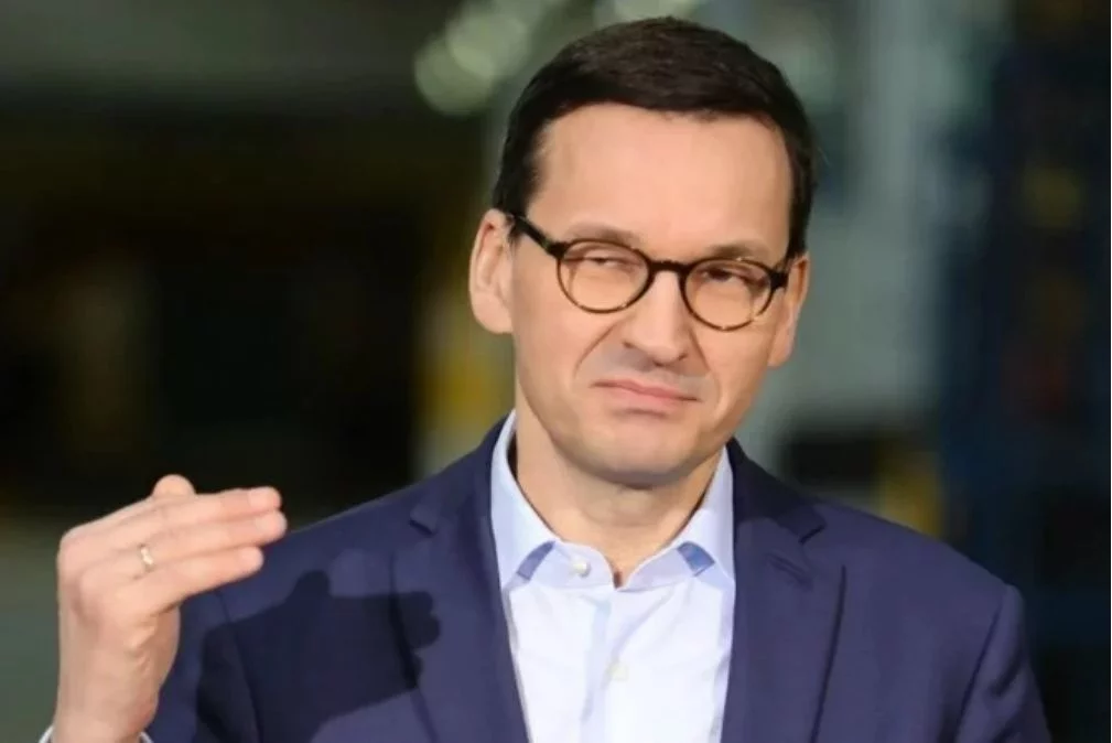 Mateusz Morawiecki w ostatnim czasie często wypowiadał się na temat majątków Polaków. Stacja TVN w swoim materiale poruszyła z kolei temat zarobków polityków PiS