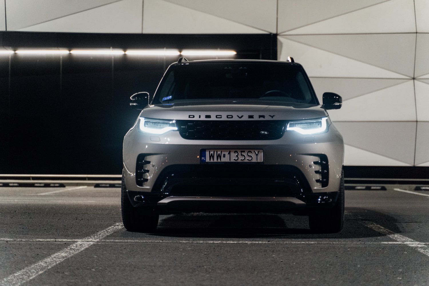 Land Rover Discovery to wszechstronne auto.