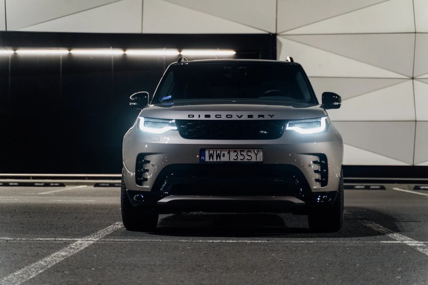 Land Rover Discovery to wszechstronne auto.