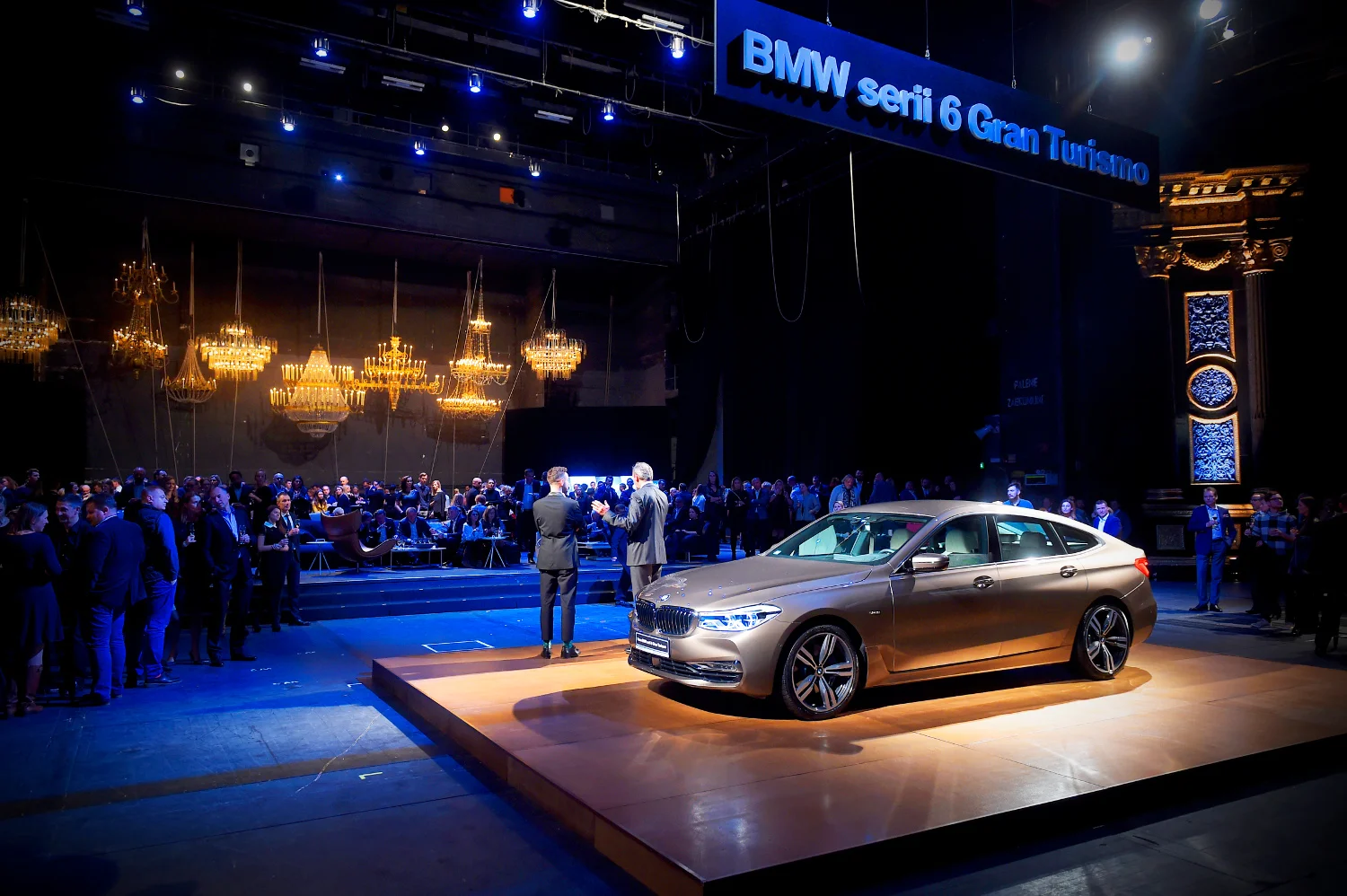 Goście Teatru Wielkiego wysłuchali koncertu i zobaczyli we foyer nowe BMW serii 6 Gran Turismo.