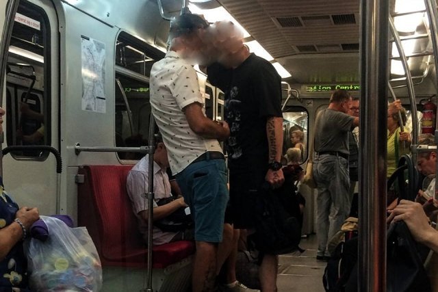 Mężczyzna, który napadł na dziewczyny z Azji usłyszał zarzuty.