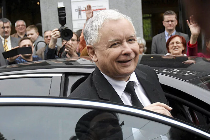 Najnowszy sondaż przed Eurowyborami: PiS wyprzedza PO o 3 punkty. Kongres Nowej Prawicy - 7 proc.