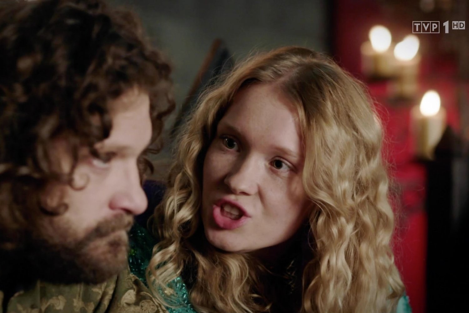 W 3. odcinku "Korony Królów" Aldona wdaje się w sprzeczkę z bratem. Ale najśmieszniejsze są inne sceny.