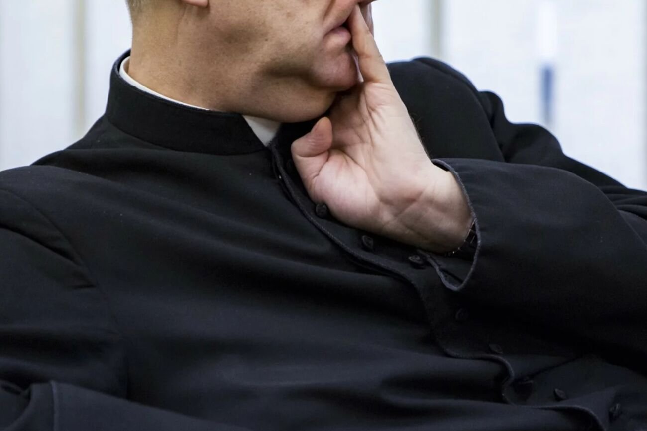Ksiądz podglądacz z Łukowa usłyszał zarzuty. (Zdjęcie poglądowe)