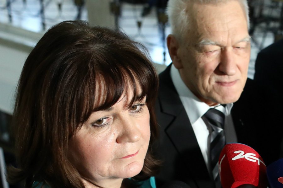 Pieniądze na Dom Weterana trafiły do rodzinnej spółki Małgorzaty Zwiercan.