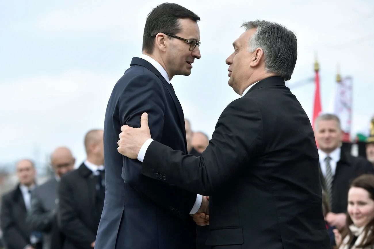 Premier Polski Mateusz Morawiecki (PiS) i premier Węgier Viktor Orbán (Fidesz). Premier Polski Mateusz Morawiecki (PiS) i premier Węgier Viktor Orbán (Fidesz).