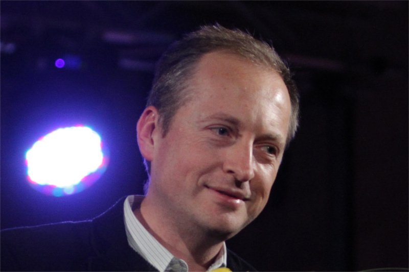 Dziennikarz TVN24 Konrad Piasecki jest zdegustowany artykułem w TVP Info o politykach opozycji do odstrzału.