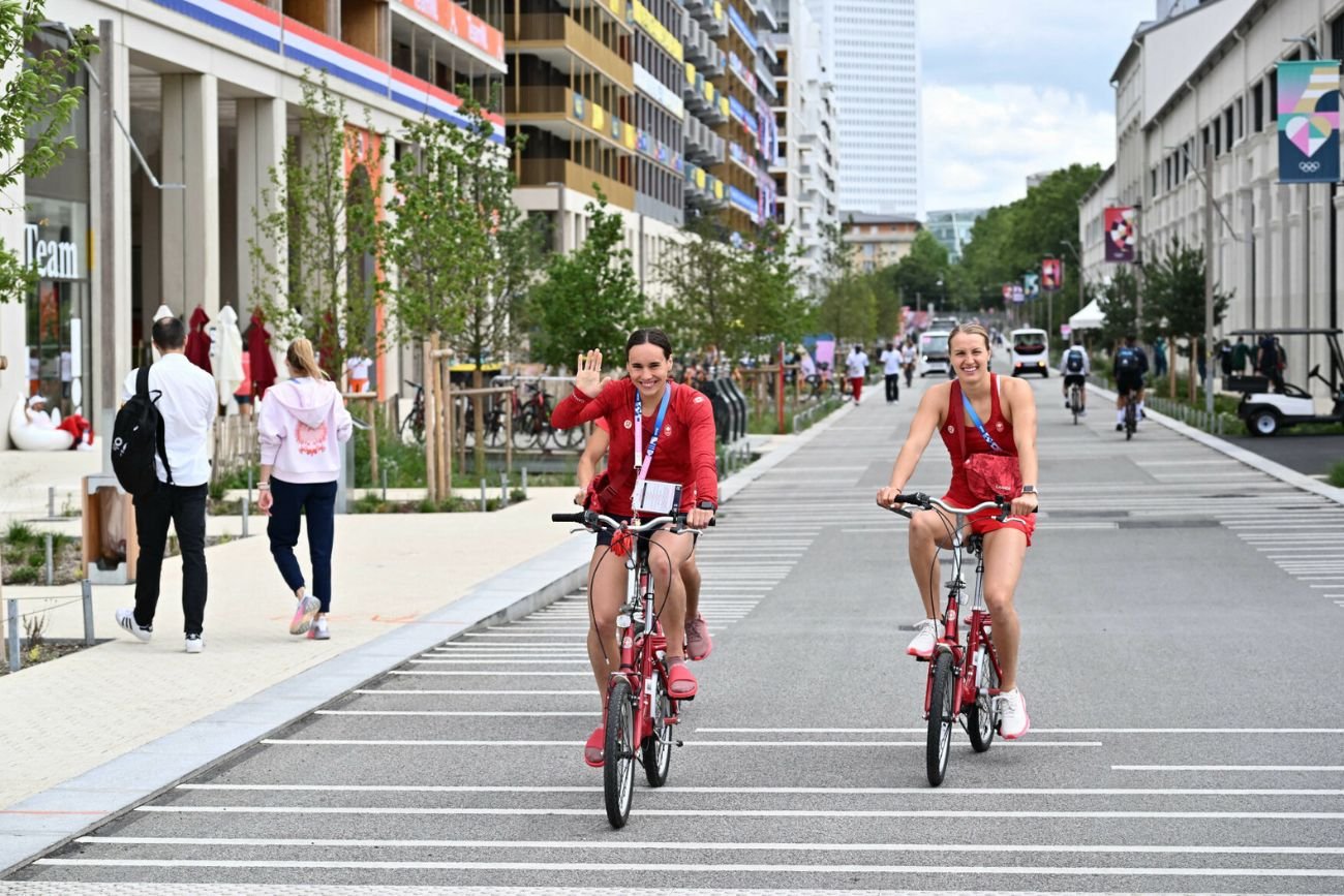Wioska olimpijska w Paryżu nie jest idealna. Sportowcy przeprowadzają się do hoteli