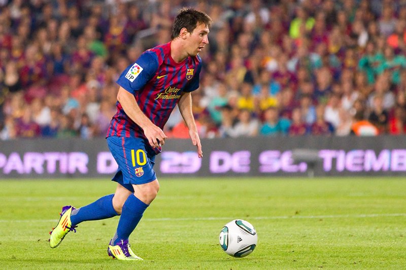 Leo Messi sprawił, że Barcelona może odetchnąć. Katalończycy awansowali do ćwierćfinału Ligi Mistrzów