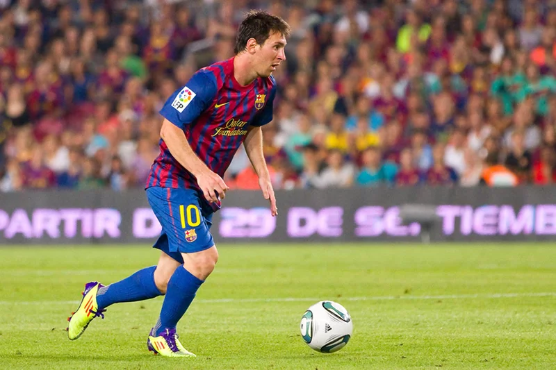 Leo Messi sprawił, że Barcelona może odetchnąć. Katalończycy awansowali do ćwierćfinału Ligi Mistrzów