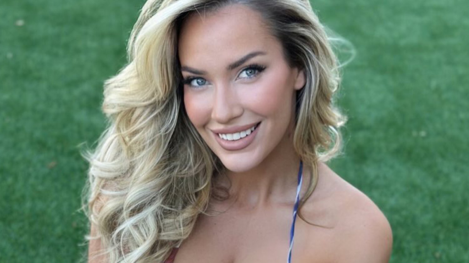 Paige Spiranac dostała bana. Potem znowu pokazała piersi na polu golfowym
