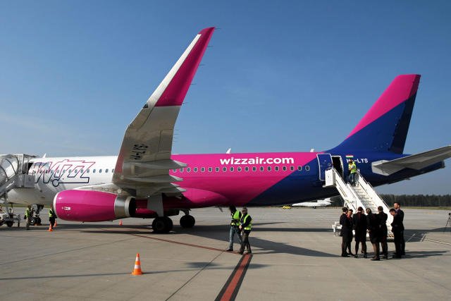 Absurd! Na lubelskie lotnisko jeżdżą puste pociągi za 14 mln