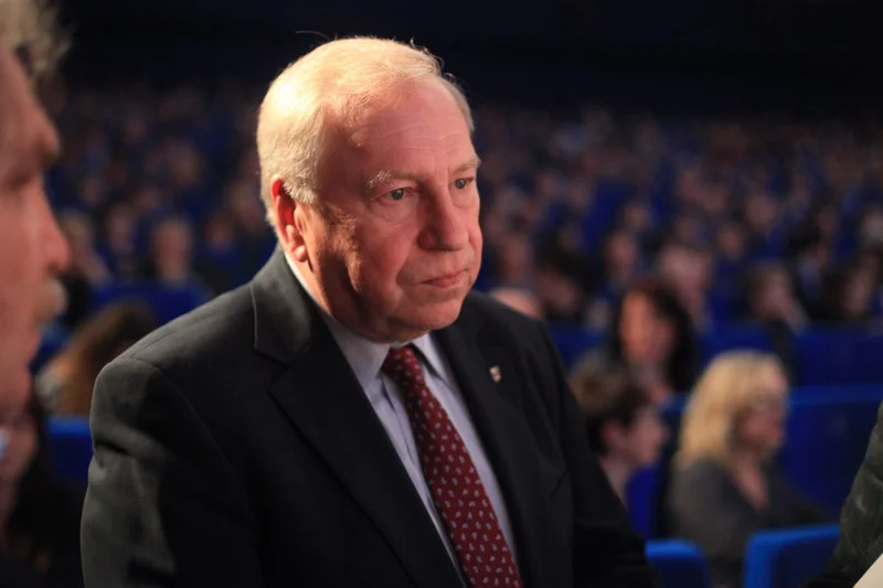 "Wśród kandydatów na studia medyczne trzeba szukać tych z osobowością, energią".