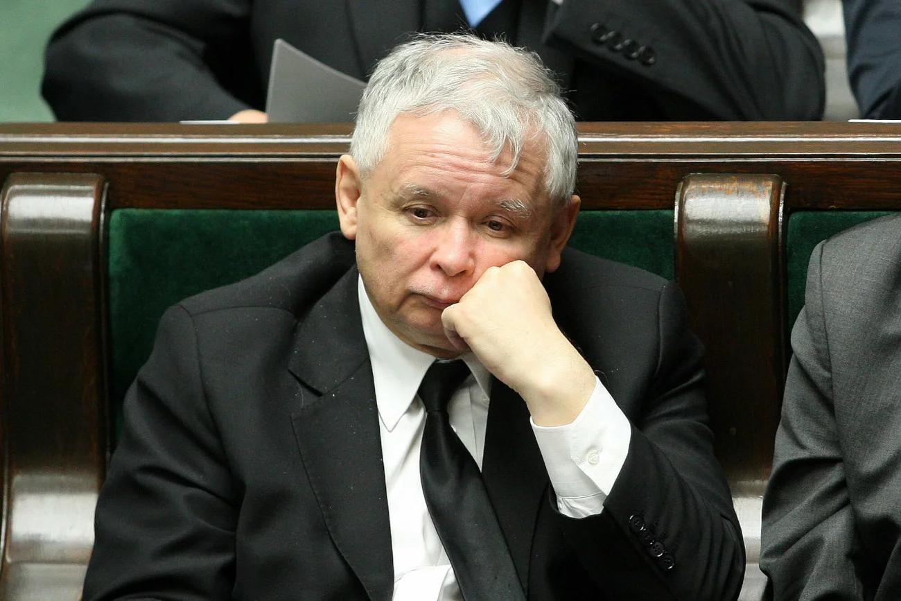 Jarosław Kaczyński nie ma powodów do zadowolenia.