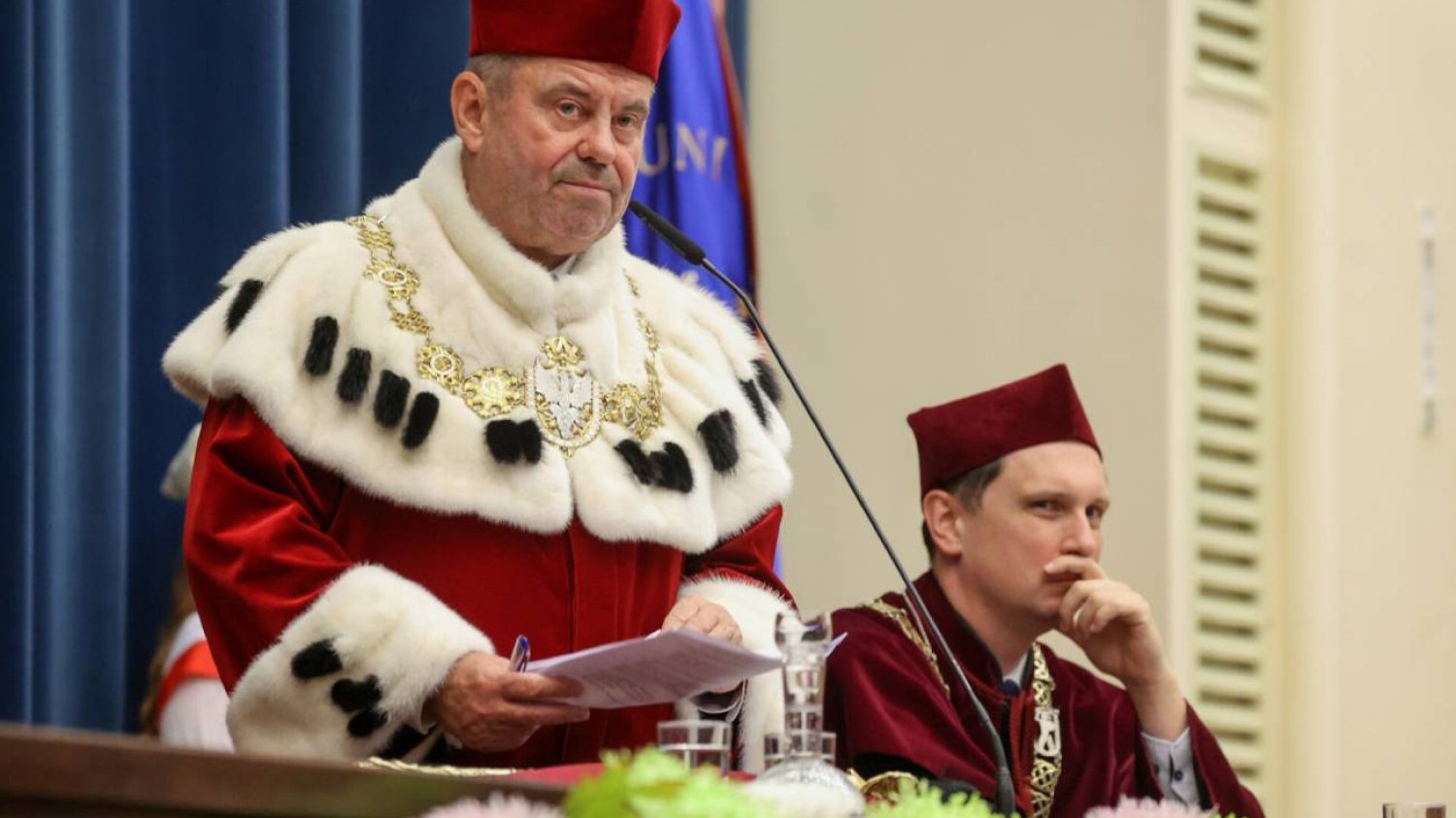 Naukowiec UW  zakwestionował raport smoleński.  Rektor wezwał prokuraturę
