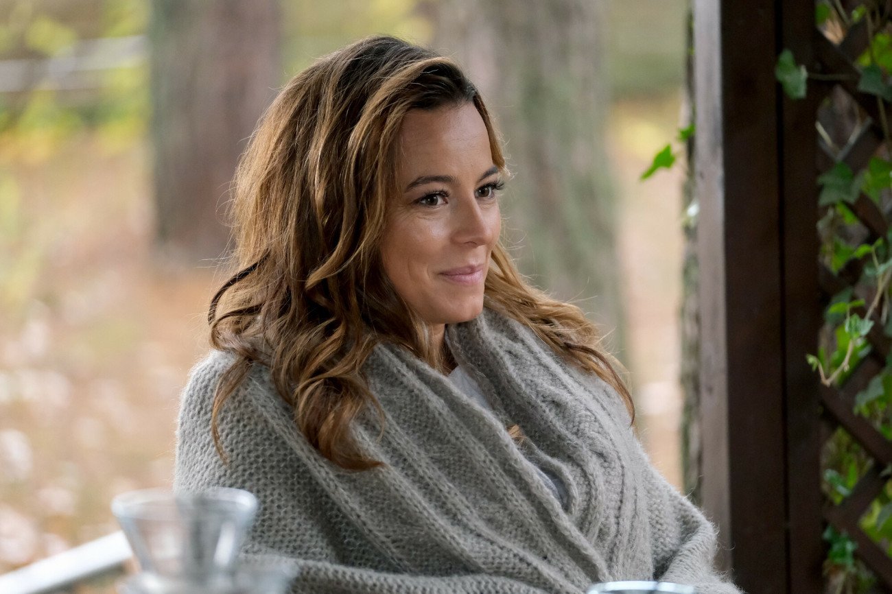 Anna Mucha skarży się na kawę we Francji.