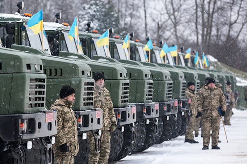 Ukraińcy chcą zdobyć w Polsce status uchodźcy, by uniknąć mobilizacji.