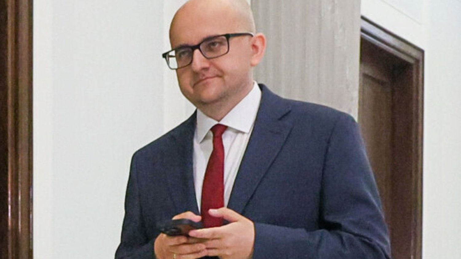 Matecki odpowiada Hołowni. Składa zawiadomienie do Komisji Etyki Poselskiej.