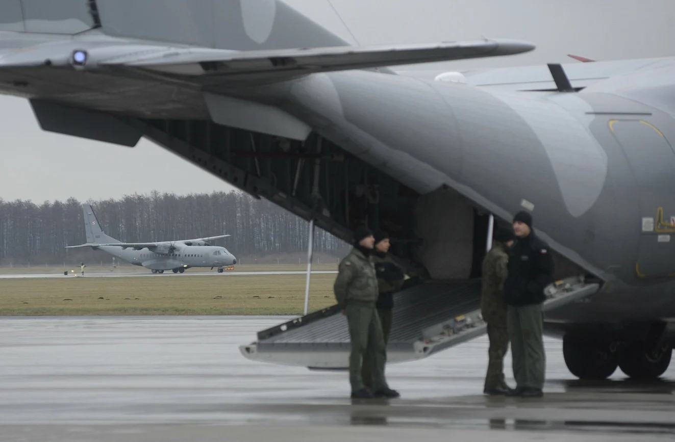 Polska organizuje samoloty dla imigrantów z granicy. Mają wrócić do Iraku.
