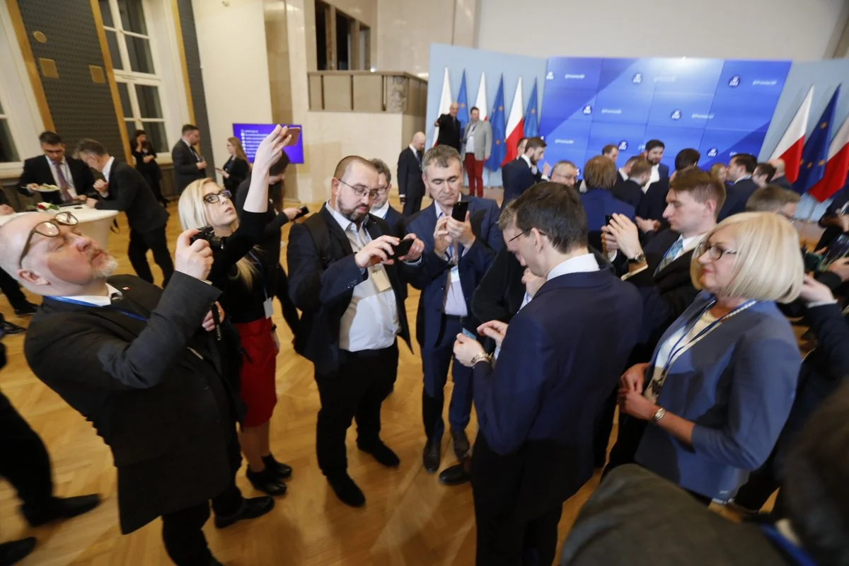 "Bogdan607" zniknął z Twittera, znalazł się w Kancelarii Premiera