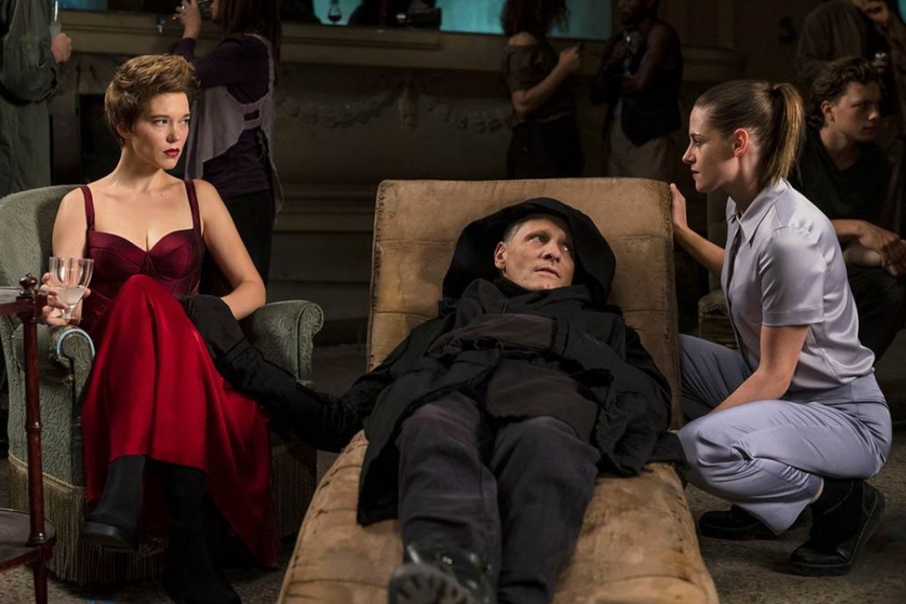 Kadr z filmu "Zbrodnie przyszłości"