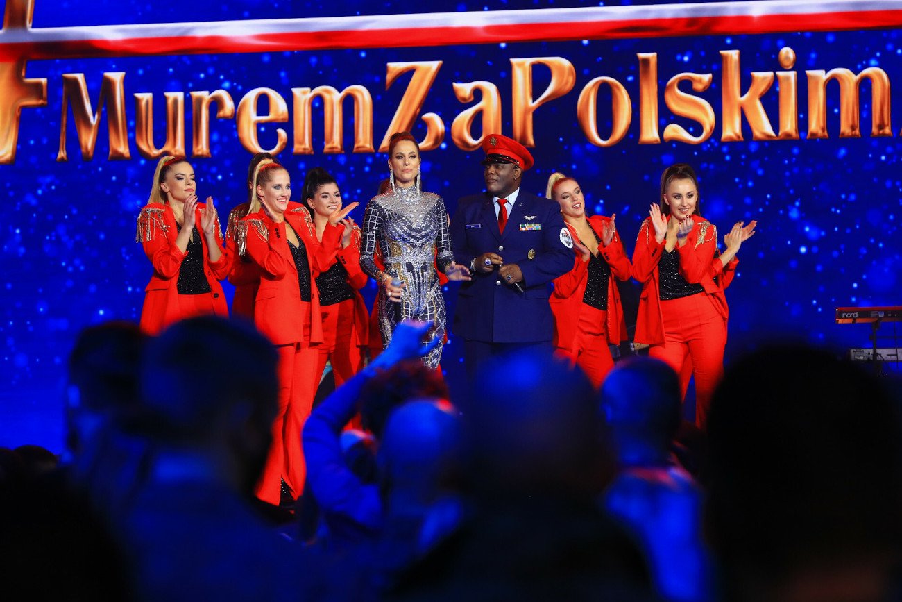 Zagraniczni komentatorzy skrytykowali koncert TVP "#Murem za polskim mundurem".