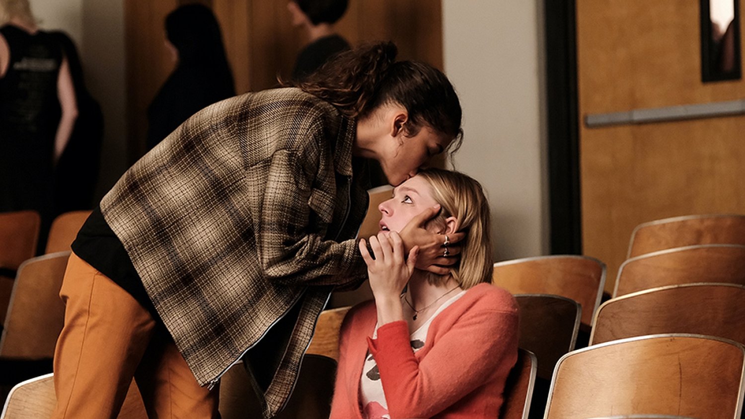 5 dziur fabularnych 2. sezonu "Euforii". 5 dziur fabularnych 2. sezonu "Euforii".