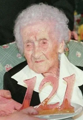 Jeanne Calment w wieku 121 lat