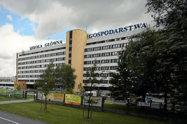 Prokuratura wszczęła dochodzenie w sprawie wycieku danych 70 tysięcy studentów SGGW